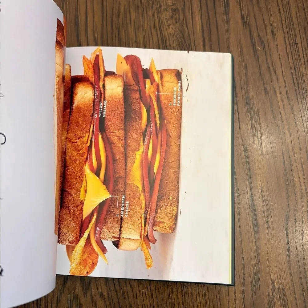 Snoop Dogg Cookbook - From Crook to Cook NWOT